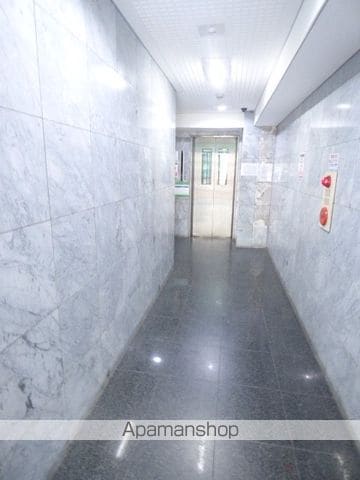 クリスタルアークの内装写真