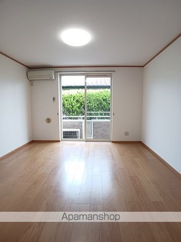 レフィナードAの内装写真