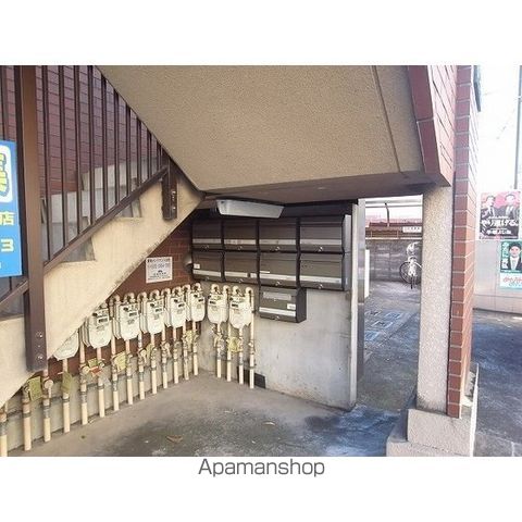 グレース布施の玄関写真