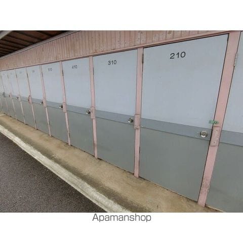 木曽川コーポラスの玄関写真