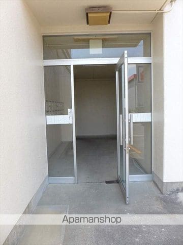 ハイツ大蔵の玄関写真