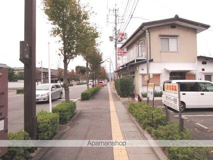 長野県長野市若里２丁目[3DK/59.58m2]の周辺2