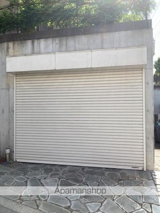 富士塚戸建[4LDK/108.2m2]の駐車場