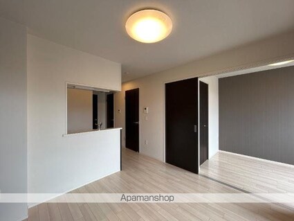 パトリ（ｐａｔｒｉｅ）[2LDK/53.8m2]の内装1