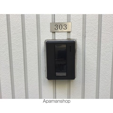 セプテーニ四ツ木の玄関写真