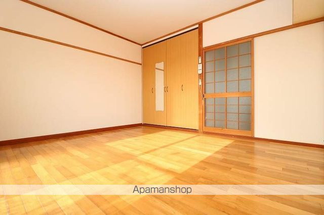 ハイツ花岡の内装写真