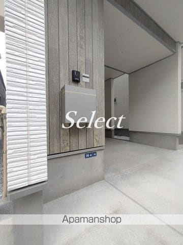 横浜線 大口駅 徒歩11分 3階建 築4年の玄関写真