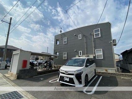 レス　ポール　Ｂ[2LDK/58.8m2]の外観3