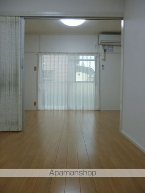 和歌山県和歌山市園部[2LDK/50m2]のリビング・居間
