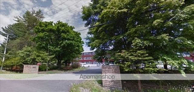 detached 北海道河西郡芽室町西一条３丁目18-1

地図を見る