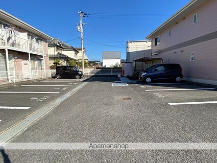 うぃすたりあⅠ[2K/46.8m2]の駐車場