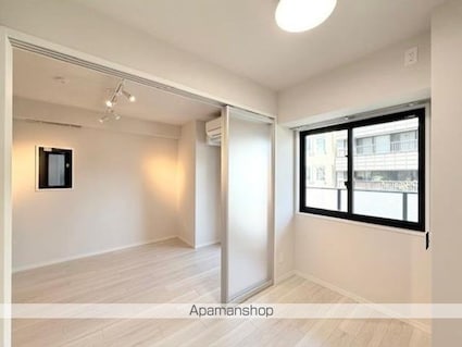 東京都新宿区四谷三栄町[1LDK/30.16m2]のリビング・居間6