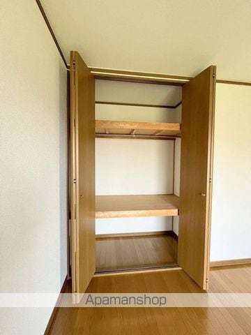 サングリッタ一ッ葉の内装写真
