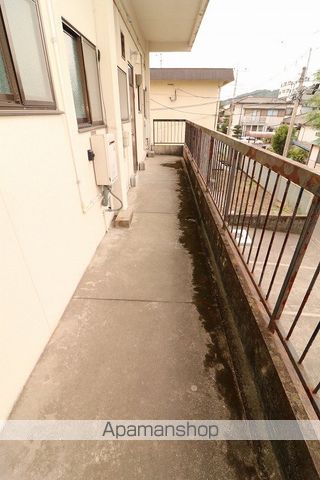 コーポインパドルの玄関写真