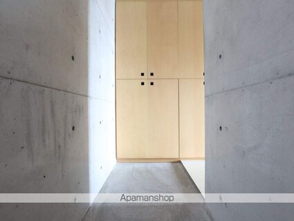 ＨＥＡＲＴＳＷＡＶＥ[1K/42.24m2]の玄関