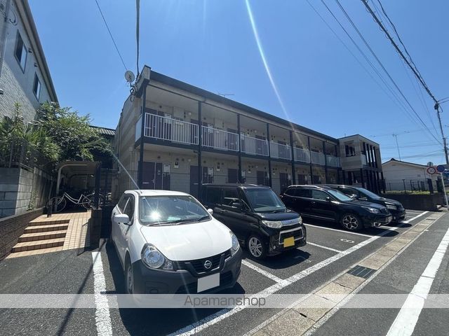 レオパレスシャンブル参番館の外観写真