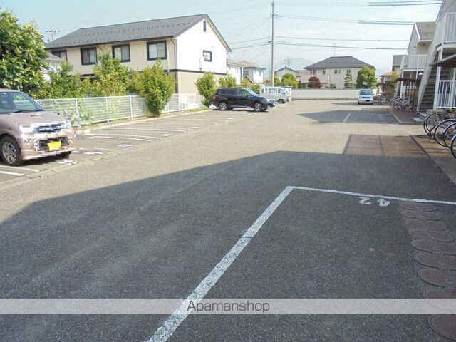 アネーロ和田　Ｂ[1K/26.78m2]の駐車場