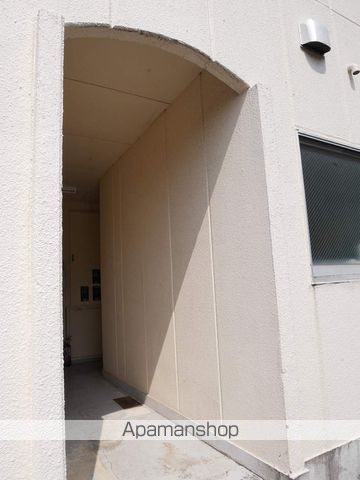 山陰本線 鳥取駅 徒歩38分 3階建 築54年の玄関写真