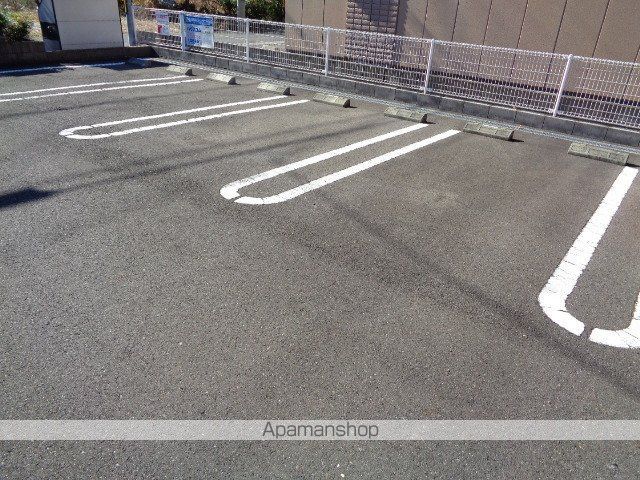 【岐阜市岩地のアパートの写真】