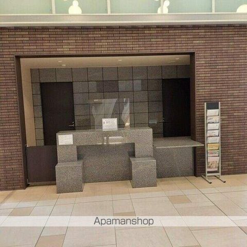 ザ・タワーズフロンティア札幌の玄関写真