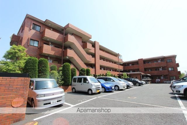 サウスコート市川