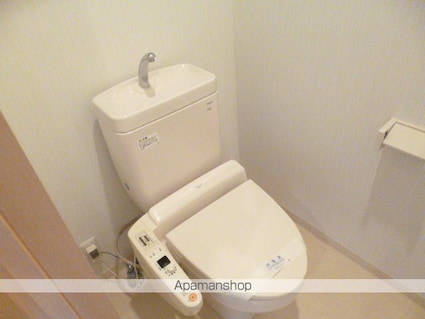 東京都立川市栄町３丁目[2LDK/62.43m2]のトイレ