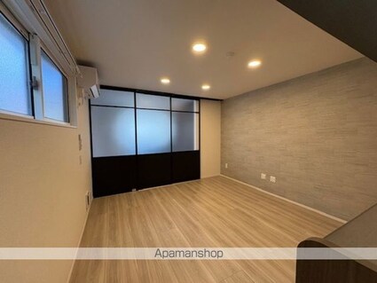 ＤーＲＯＯＭ銀杏町ＩＩ[1LDK/42.13m2]のリビング・居間