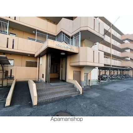 メゾンパトラージュ[2LDK/57m2]のエントランス