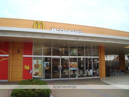 グランビュー本田町[2LDK/77.12m2]の周辺4