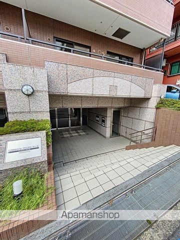 アーバンパーク市ヶ尾の玄関写真
