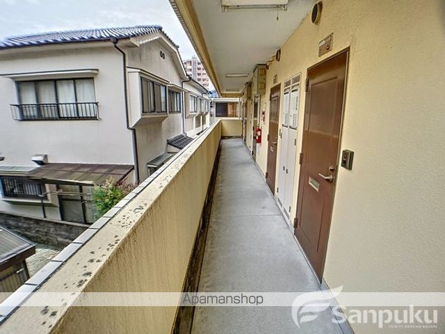 メゾンドファースト南久米の玄関写真