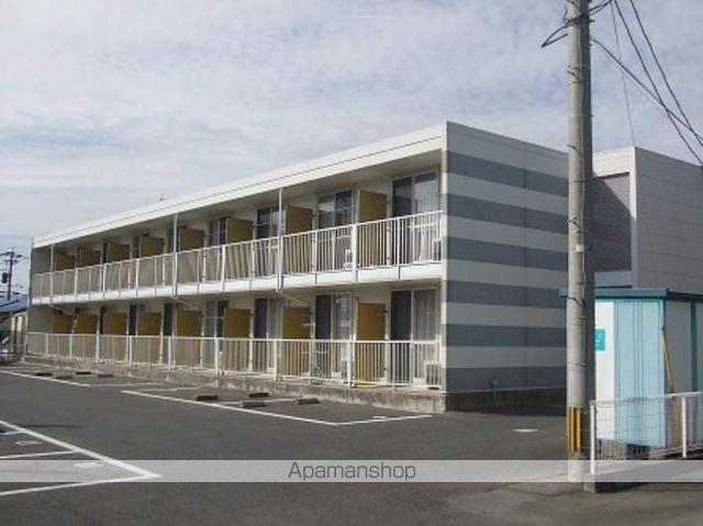 レオパレスみどりの玄関写真