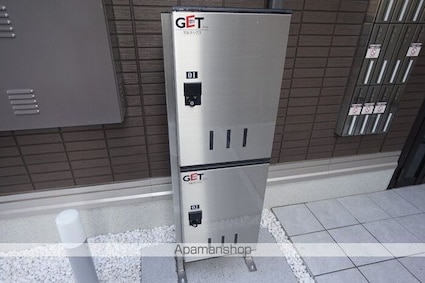 ワイズコート松鴻[1LDK/40.3m2]のエントランス