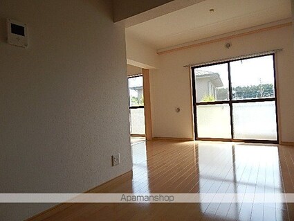 東京都昭島市緑町３丁目[2LDK/46.3m2]の内装3