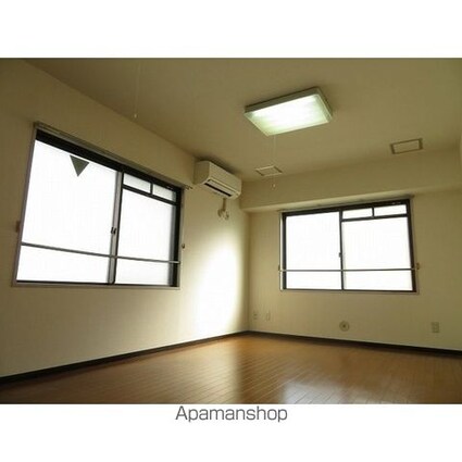 東京都豊島区南大塚１丁目[1R/22m2]のリビング・居間