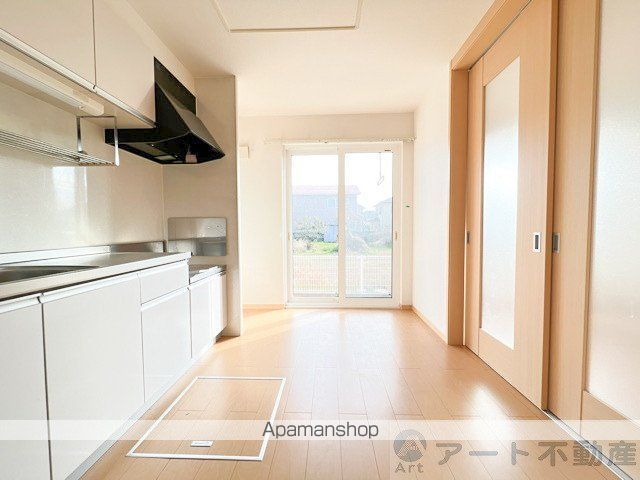 ガーデン西垣生の内装写真