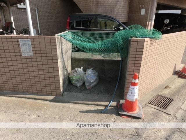 和歌山県和歌山市新留丁[2DK/56.16m2]の共用部1