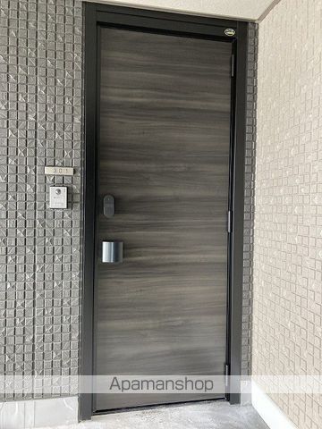 シャーメゾン関屋の玄関写真