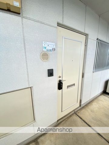 メゾンニュータウン嶋田の玄関写真