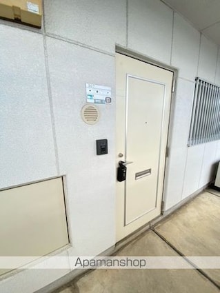 メゾンニュータウン嶋田[3DK/53m2]のエントランス