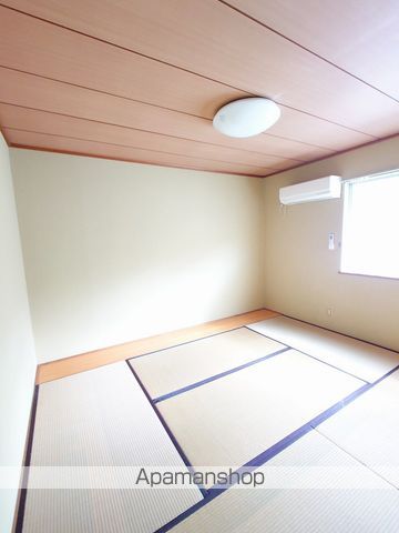 南海電鉄南海本線 尾崎駅 徒歩8分 2階建 築40年の内装写真