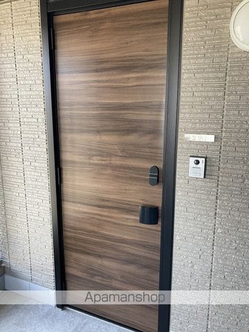 ベレオ万代の玄関写真