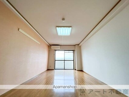Ｙ２ビル[1K/31.68m2]のリビング・居間