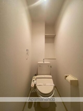 パインズコート新居　Ｅ棟[2LDK/55.89m2]のトイレ