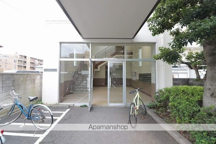 京王むさしのマンション[2DK/44.53m2]のエントランス