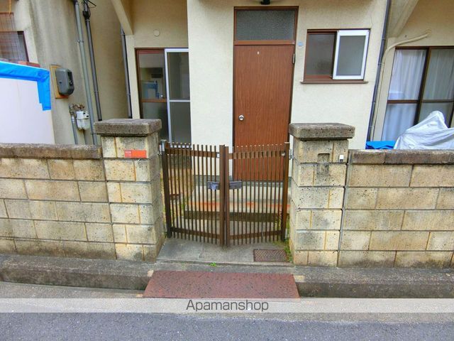 片町線 藤阪駅 徒歩14分 2階建 築42年の玄関写真