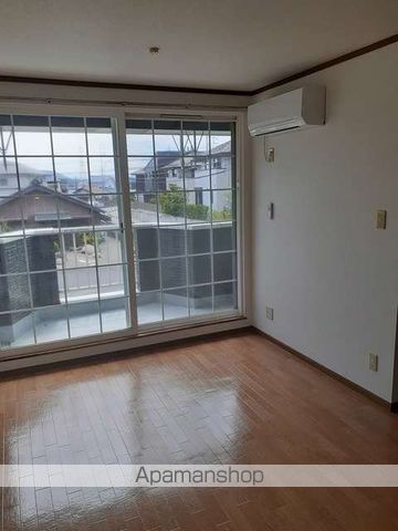 ファミールウツベ Iの内装写真