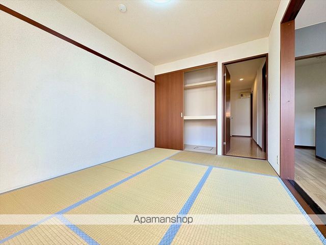 フォーティナインIIIの内装写真