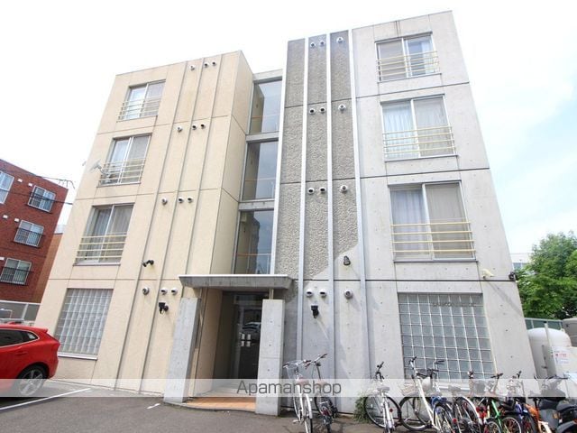 エムプラス山鼻の外観写真