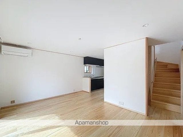 フォレス中今泉Aの内装写真